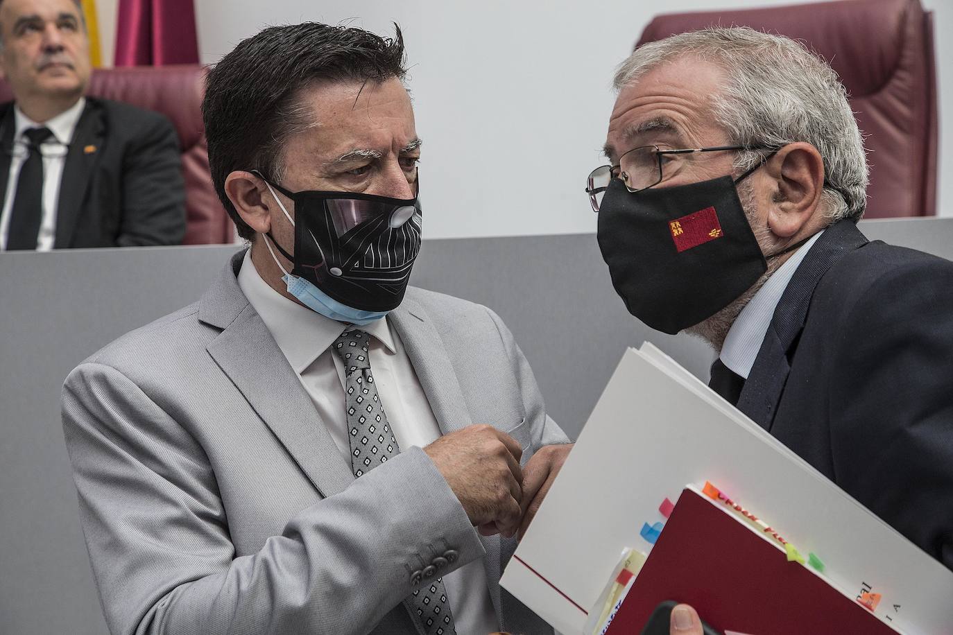 Fotos: López Miras anuncia otra rebaja de impuestos por valor de 30 millones de euros