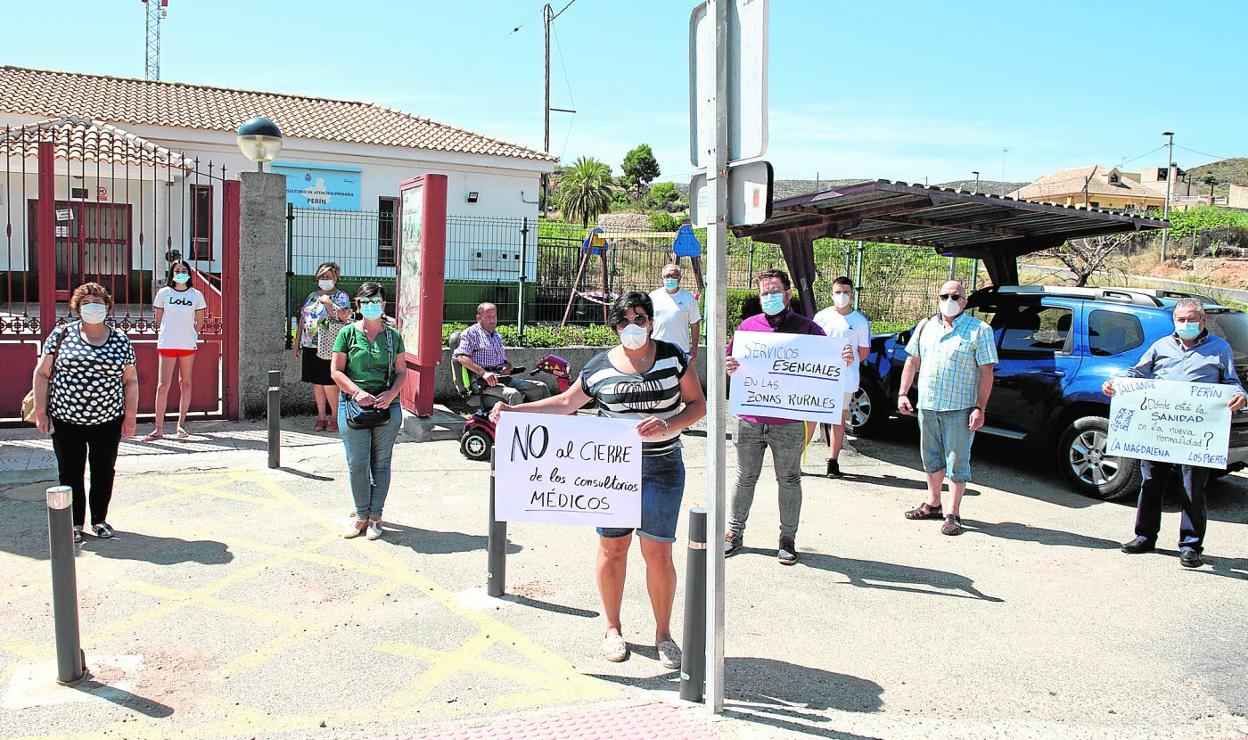 Los vecinos de la zona oeste de Cartagena se rebelan contra el cierre ...