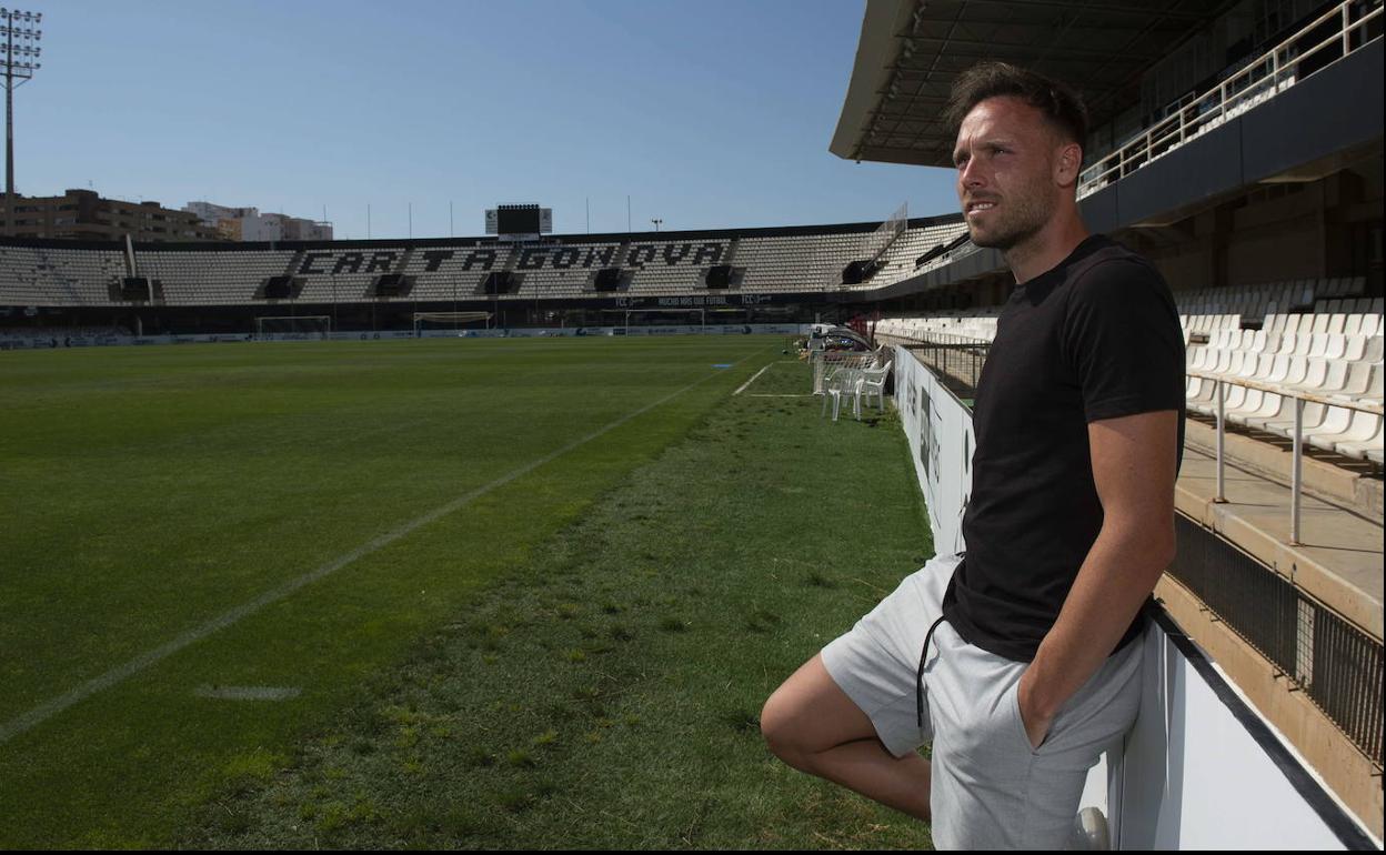 José Ángel Jurado, este domingo, sobre el terreno de juego del estadio Cartagonova. 