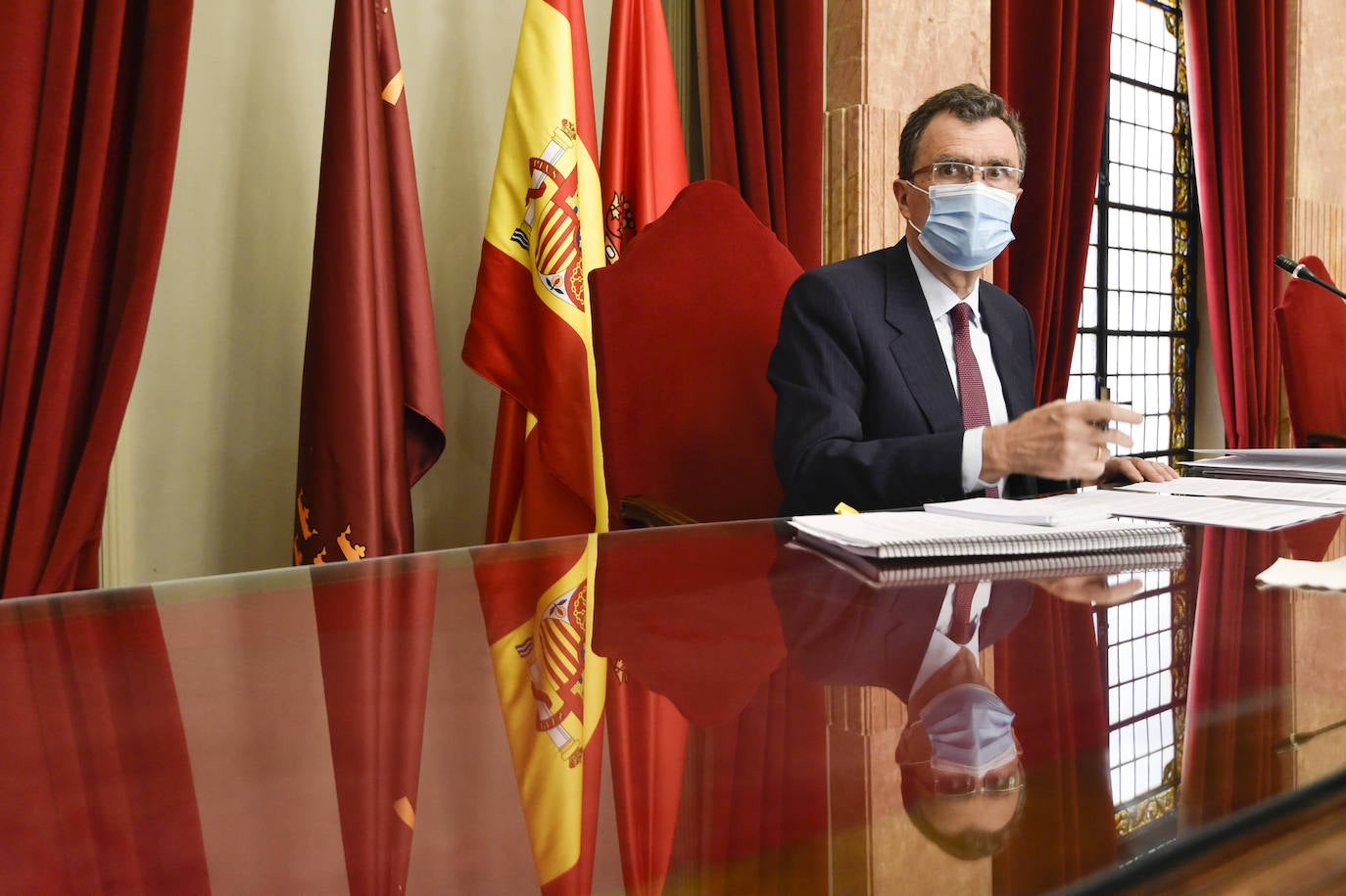 Con la única abstención de los tres concejales de Vox, el Plan de Soporte Social y Activación Económica del municipio de Murcia ha salido adelante esta mañana en el Pleno extraordinario con el apoyo de los grupos de gobierno en coalición.