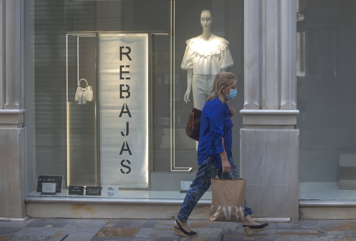 Fotos: El adelanto de las rebajas aumenta las ventas del comercio en Cartagena