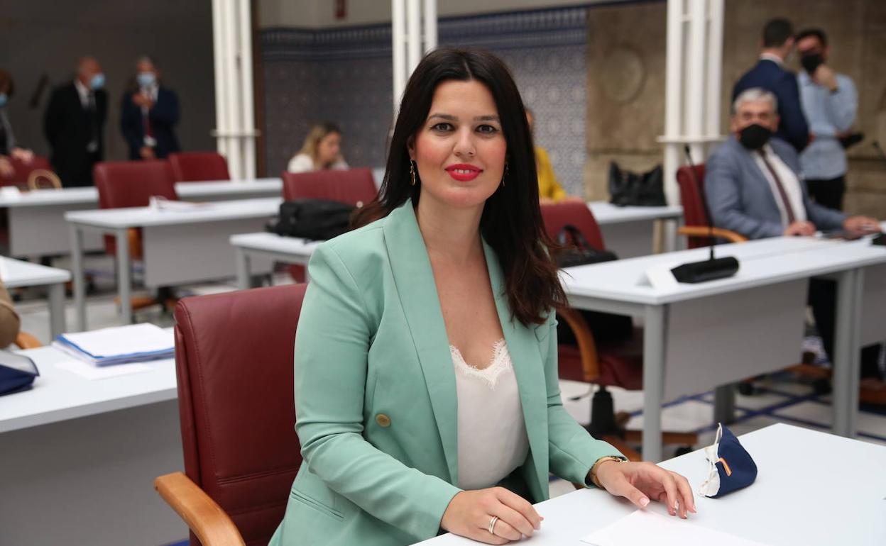 Miriam Guardiola, viceportavoz popular en la Asamblea y promotora dela moción.