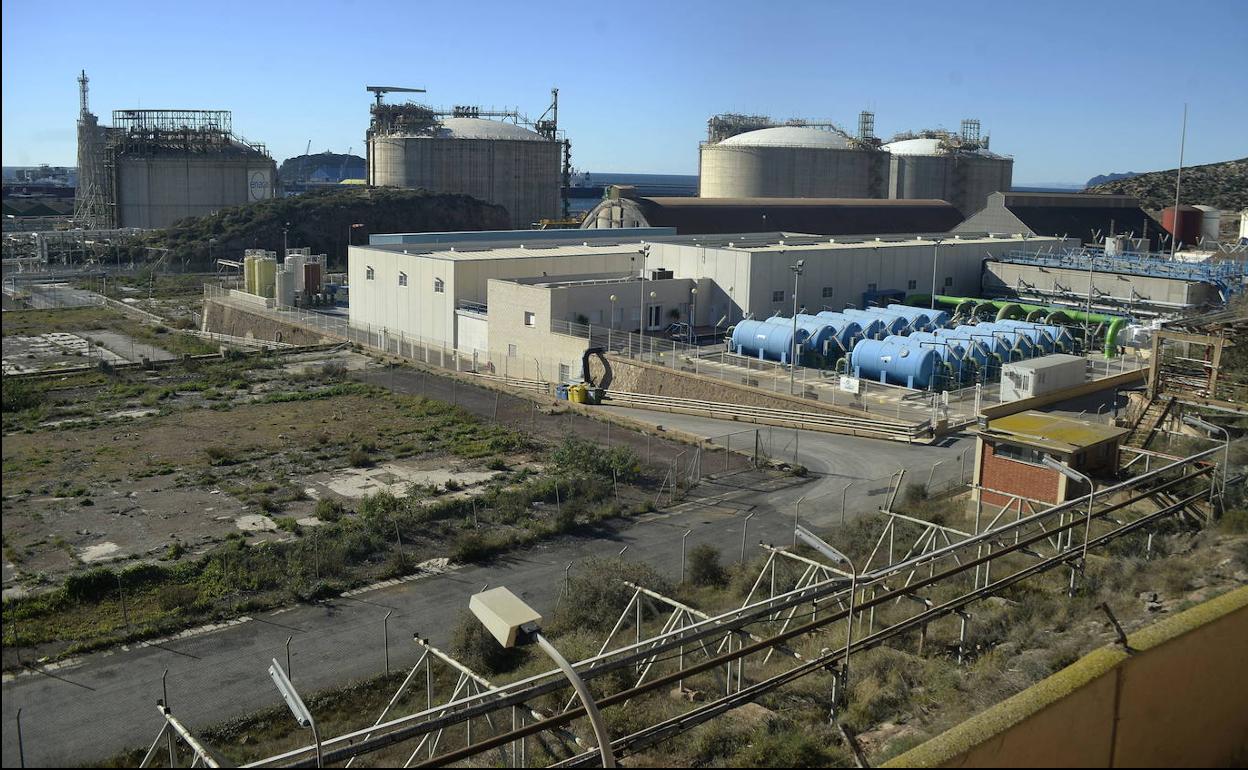 La desaladora de Escombreras, en una imagen de archivo.