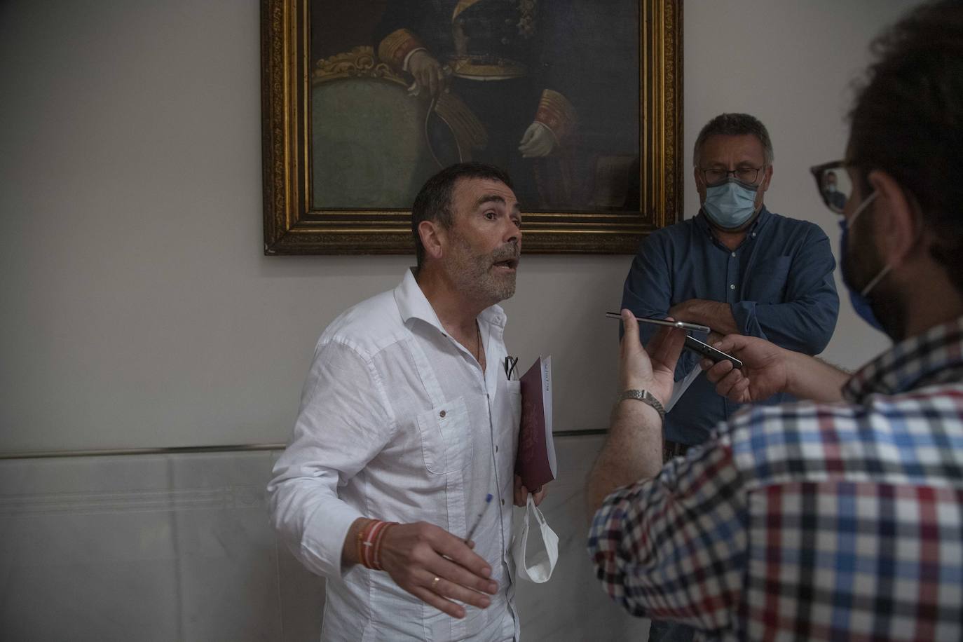 Fotos: José López se niega a disculparse con el jefe técnico de Infraestructuras