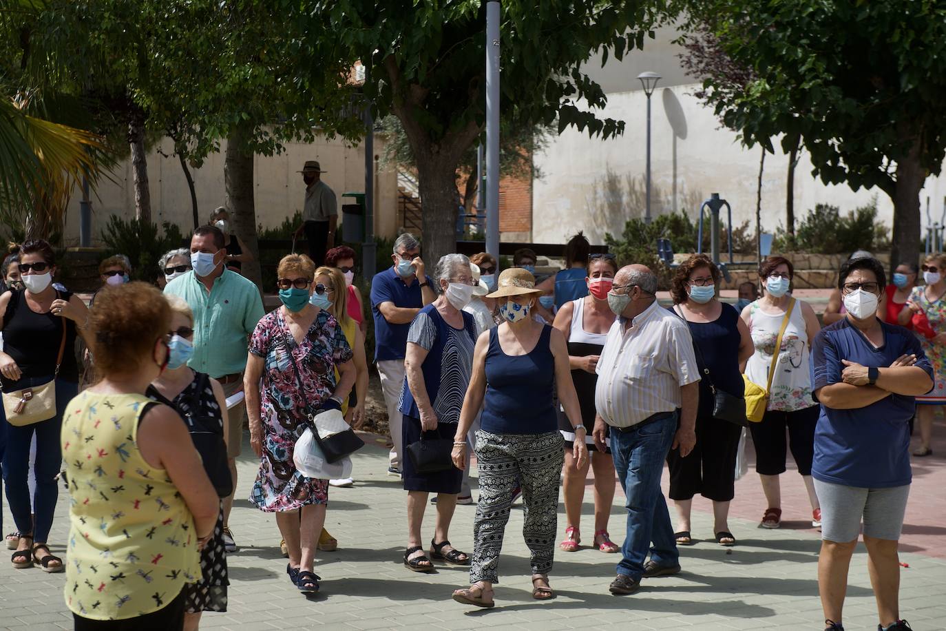 Fotos: Los vecinos de Los Ramos exigen la reapertura del consultorio