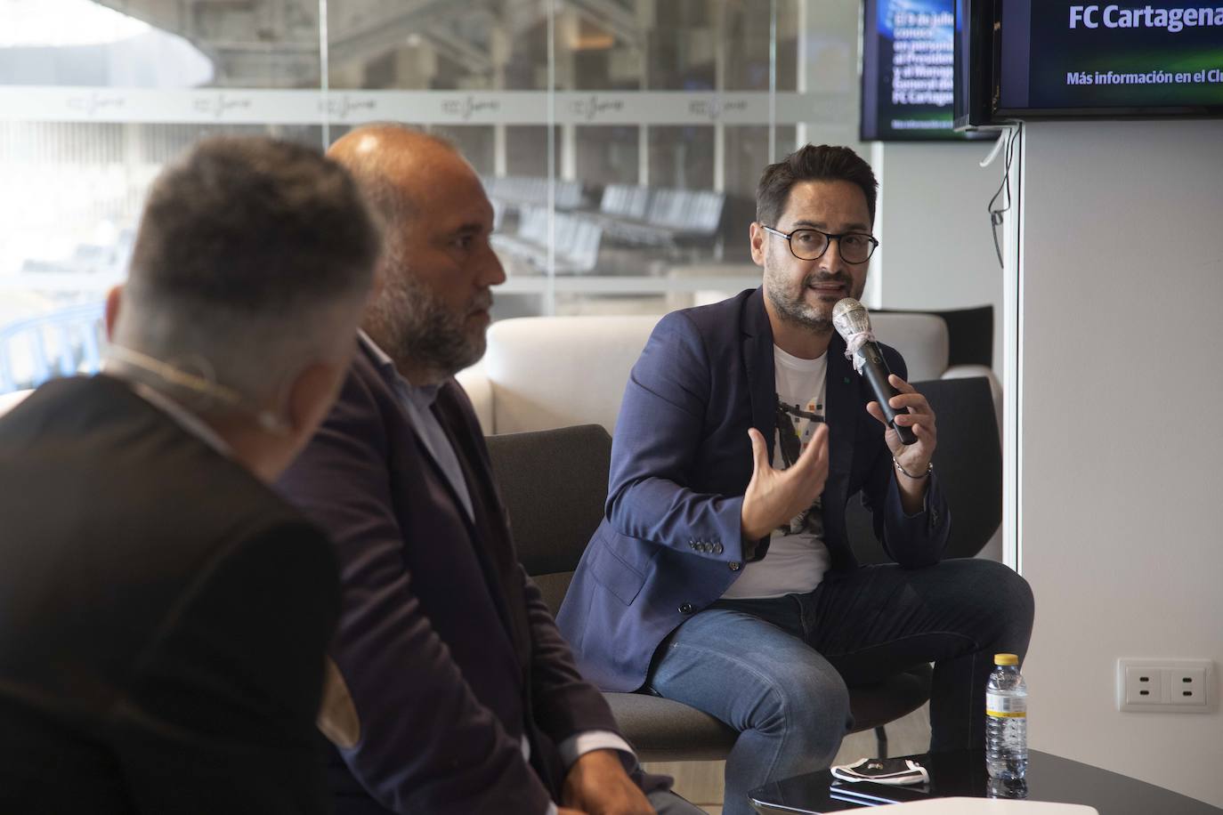 Fotos: Belmonte y Breis, con los suscriptores de LA VERDAD