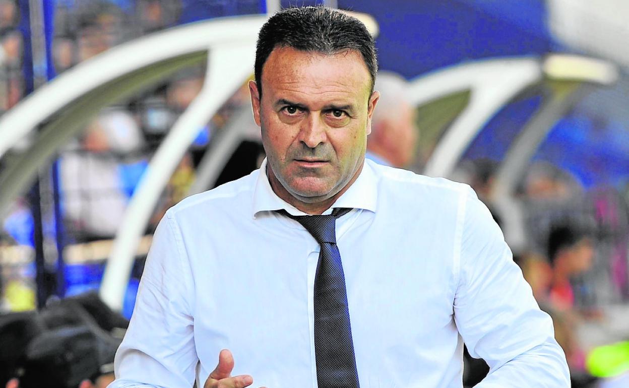 Salmerón, en La Condomina, en uno de los partidos que dirigió al UCAM en Segunda. 