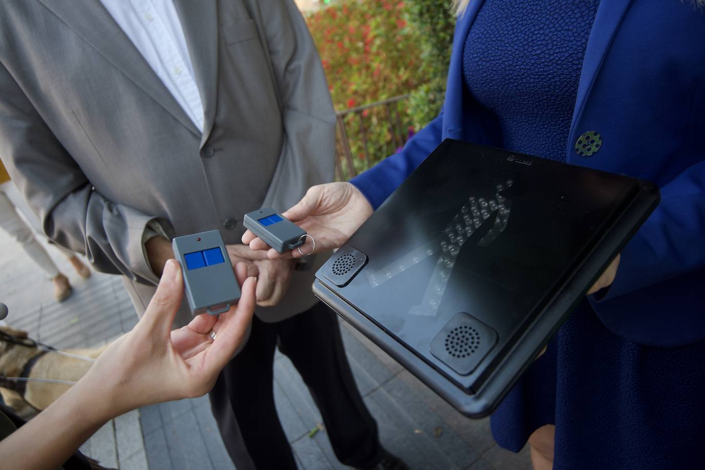 Fotos: Más semáforos &#039;smart&#039; en Murcia para garantizar la seguridad de las personas ciegas