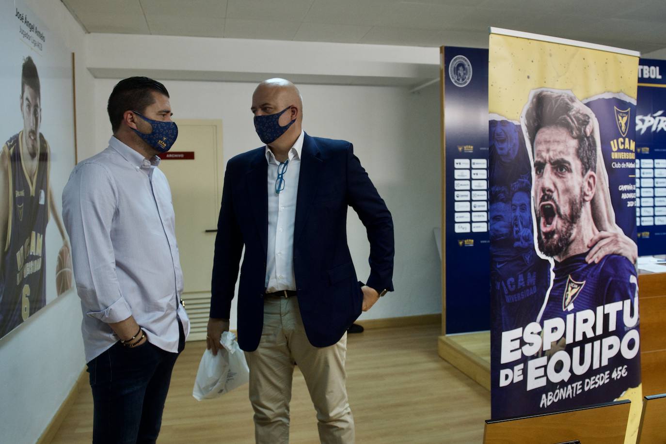 Fotos: El UCAM Murcia congela los precios de los abonos para la próxima temporada