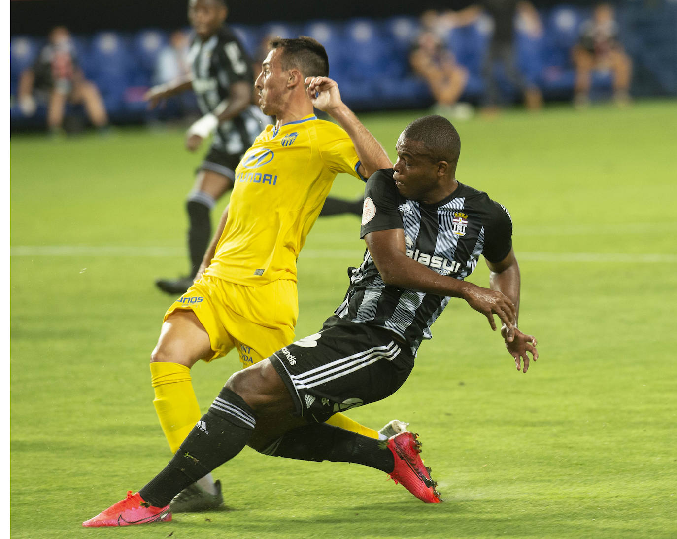 Fotos: La primera parte del FC Cartagena-Atlético Baleares, en imágenes