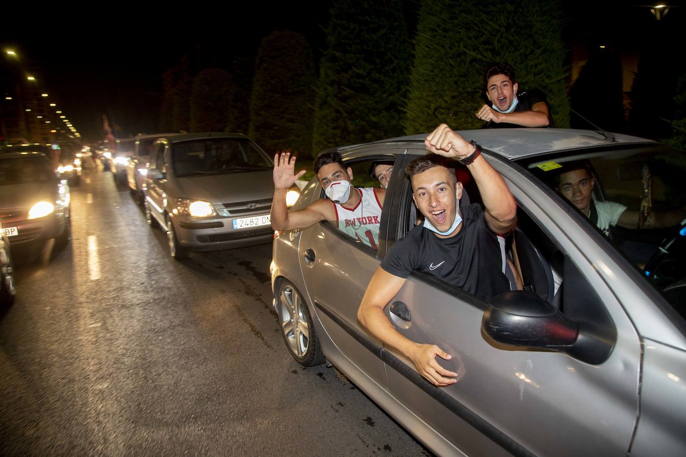 Fotos: Así está viviendo la afición blanquinegra el partido en Cartagena