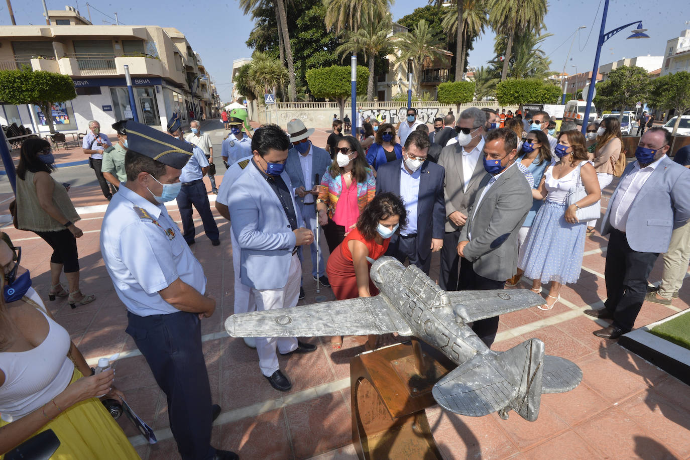 Fotos: Cinco aviones en miniatura &#039;aterrizan&#039; en La Ribera