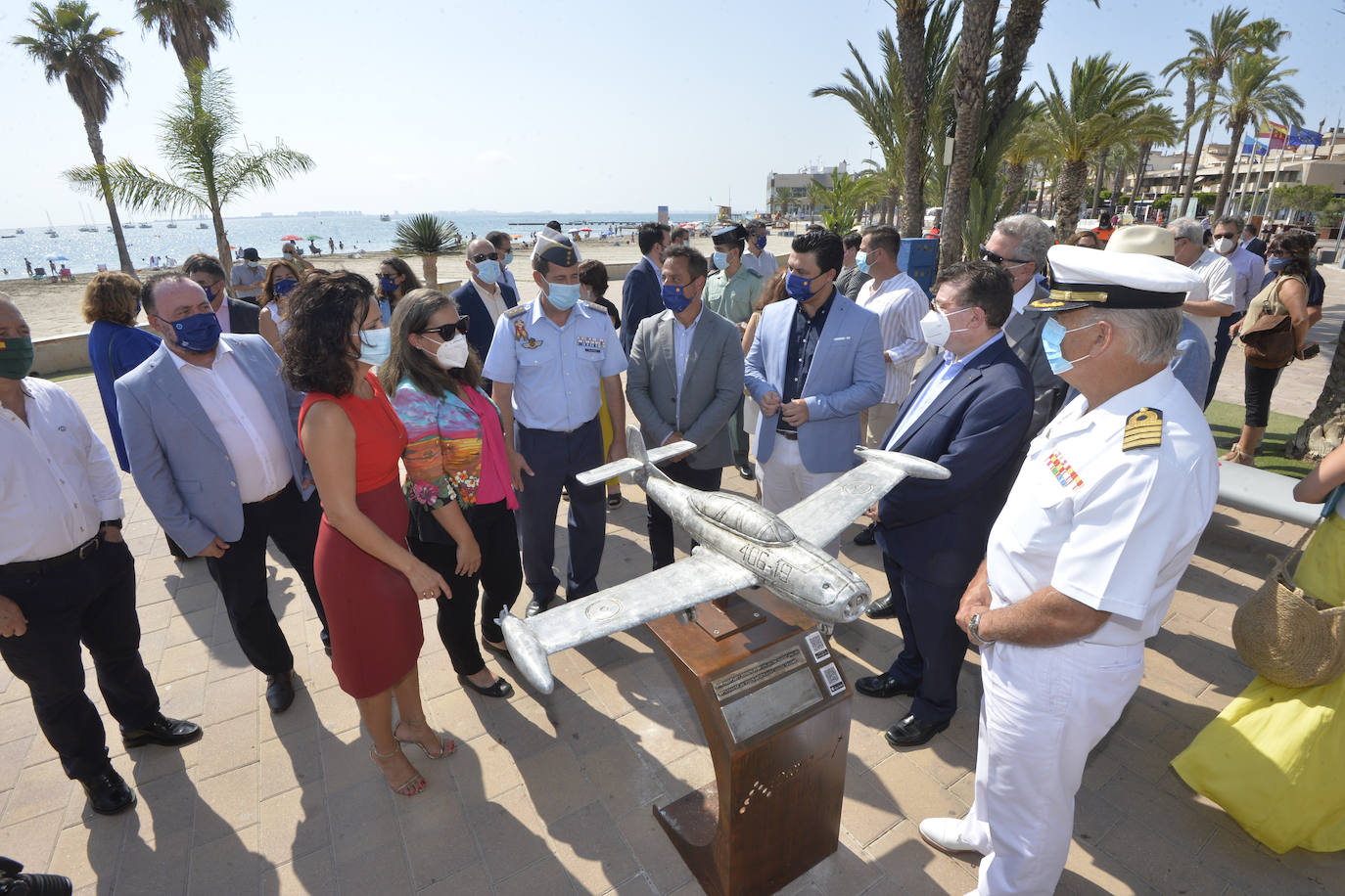 Fotos: Cinco aviones en miniatura &#039;aterrizan&#039; en La Ribera