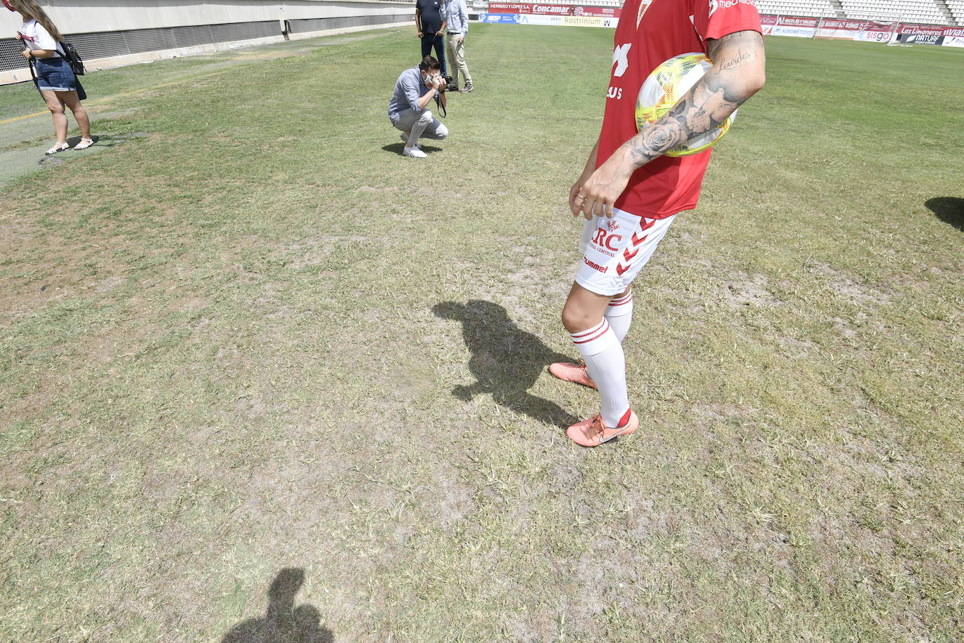 Fotos: El Real Murcia incorpora al central Miguel Muñoz