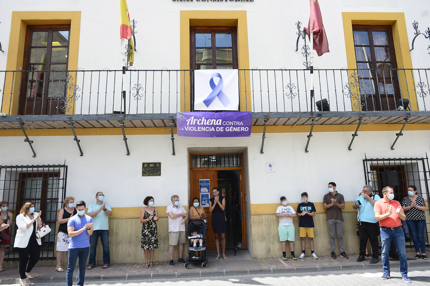 Fotos: Concentración contra la violencia de género en Archena