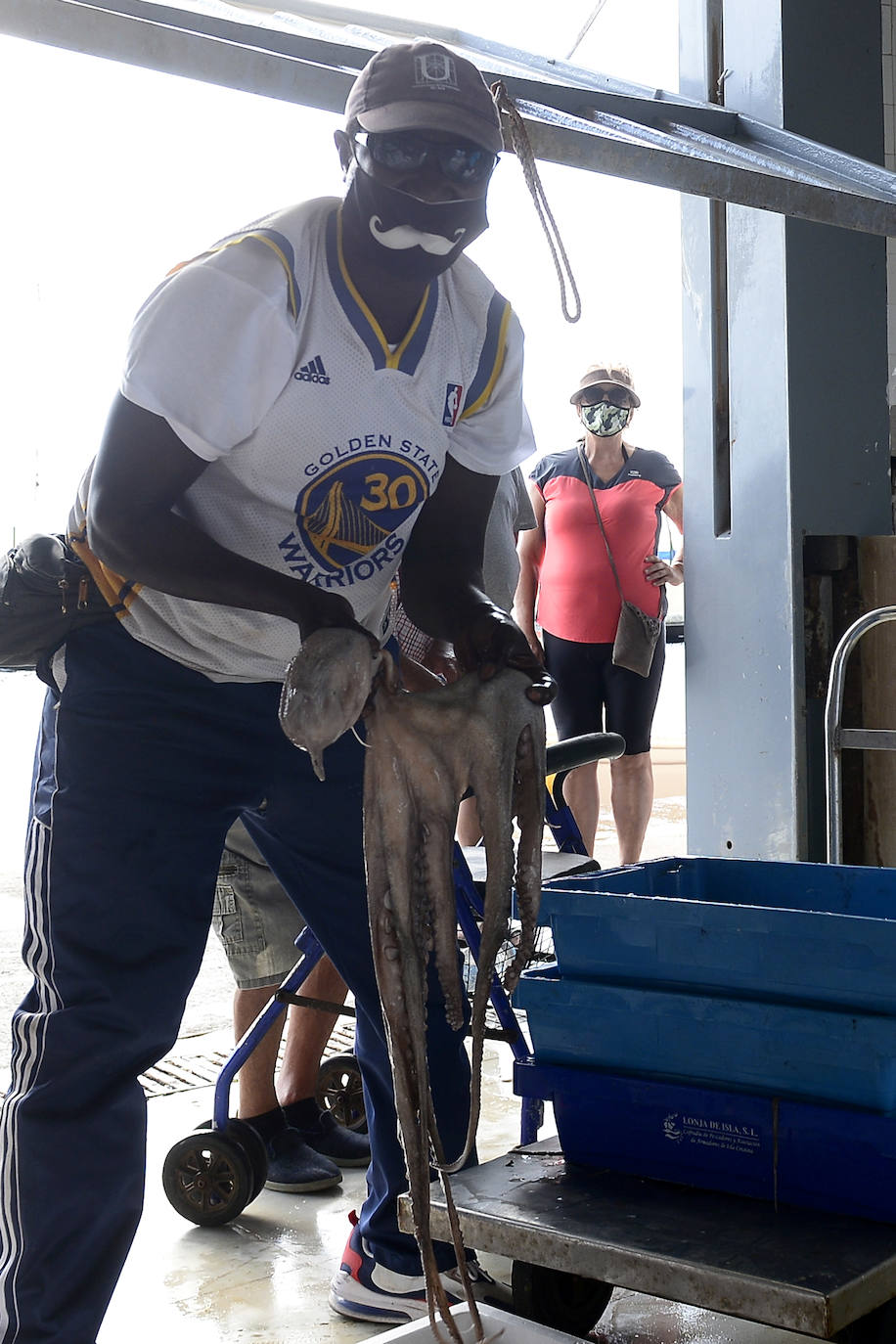 Fotos: El consejero Antonio Luengo visita la Cofradía de Pescadores de San Pedro del Pinatar