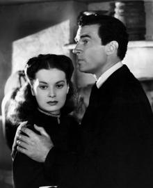 Imagen secundaria 2 - Maureen O'Hara junto a John Wayne en 'El hombre tranquilo', en el año 2000 y con Walter Pidgeon en '¡Qué verde era mi valle!'.