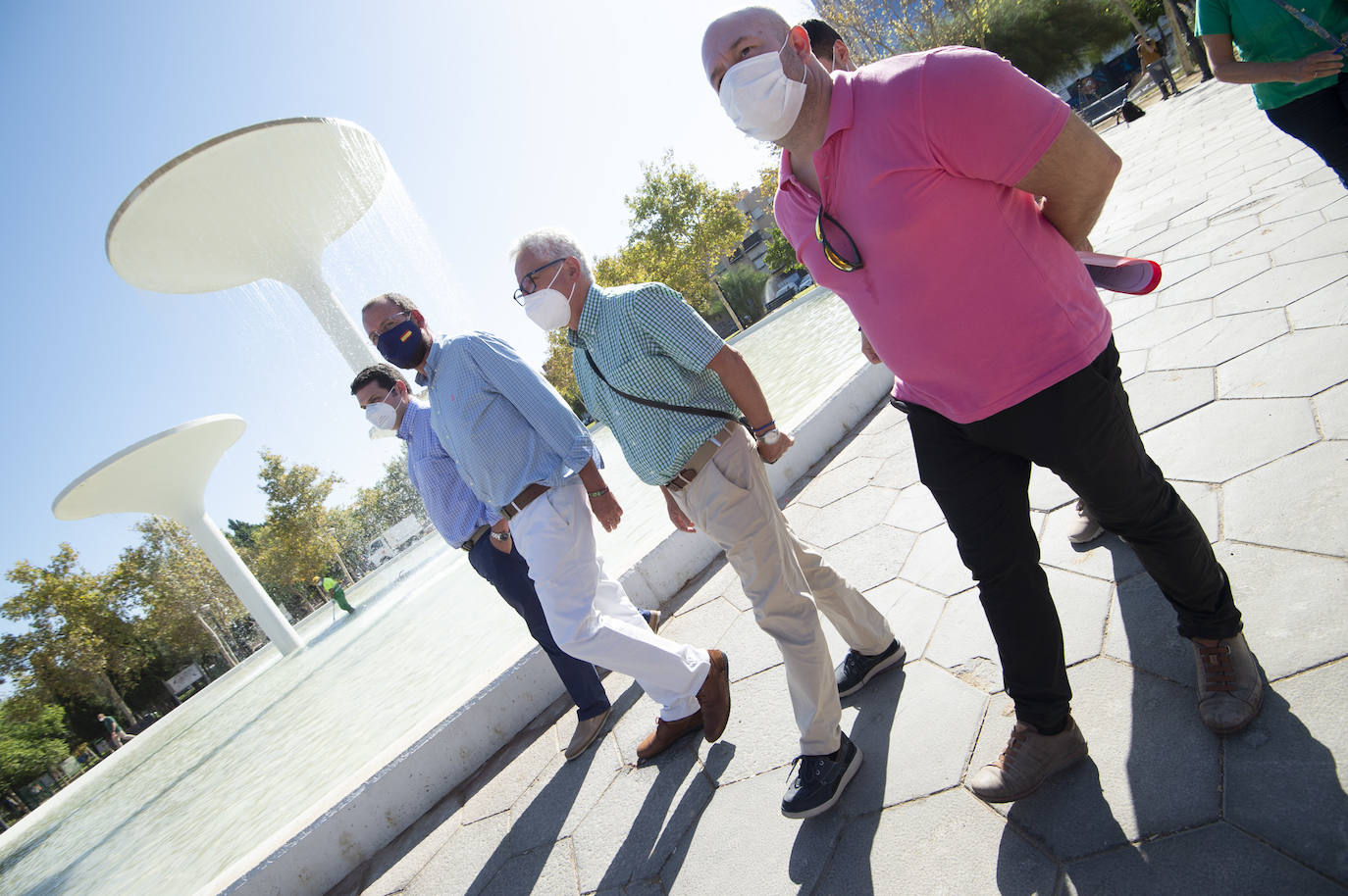 Fotos: Trabajos de limpieza y desinfección diarios en los parques de Murcia