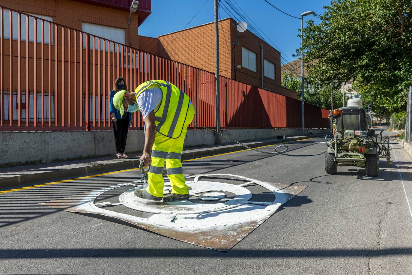 Fotos: Mensajes para prevnir el coronavirus junto a 116 colegios públicos de Murcia