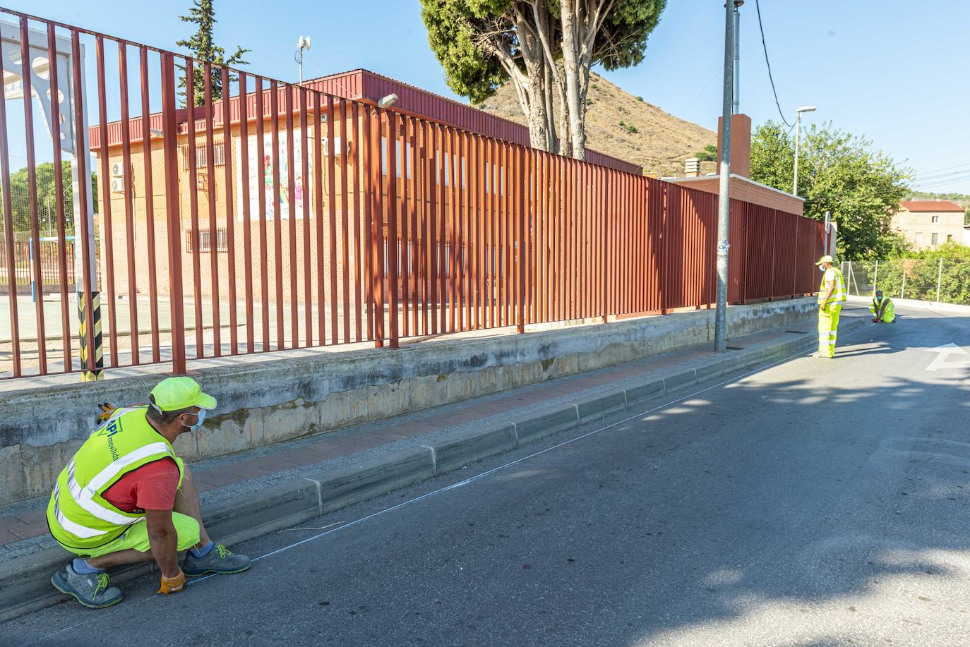 Fotos: Mensajes para prevnir el coronavirus junto a 116 colegios públicos de Murcia