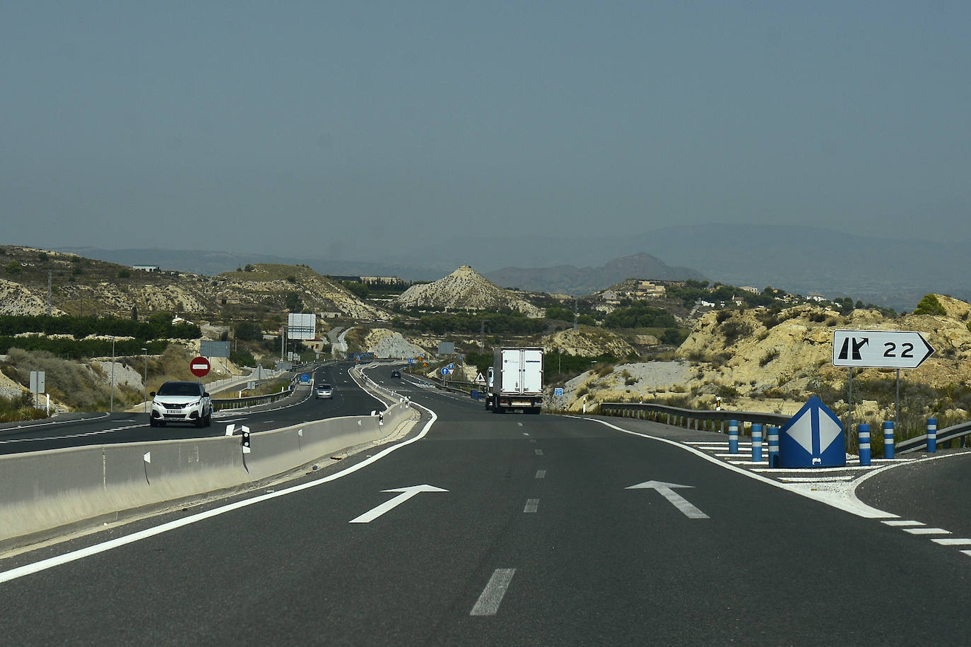 Fotos: Estado de los tramos con defectos y peligros en la autovía Zeneta-San Javier