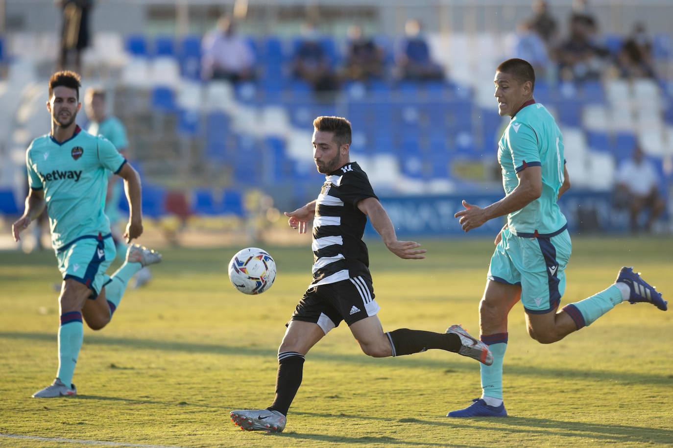 Fotos: Amistoso Levante 2 - Cartagena 1