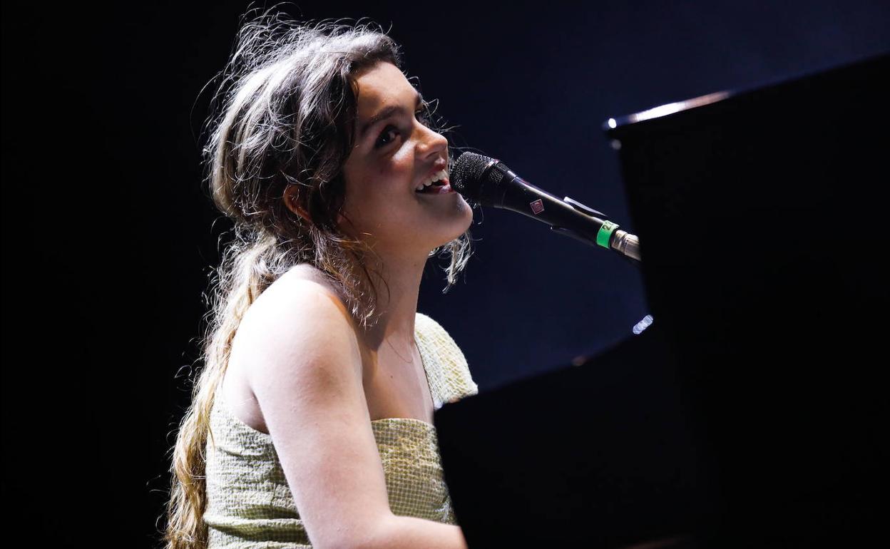 Amaia, durante su concierto en el Warm Up de 2019. 