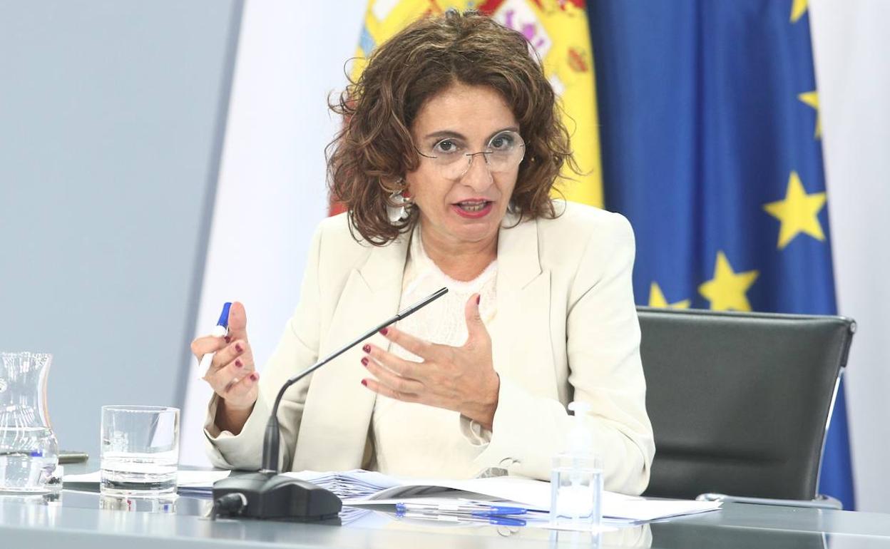 La ministra Montero, ayer durante su rueda de prensa.