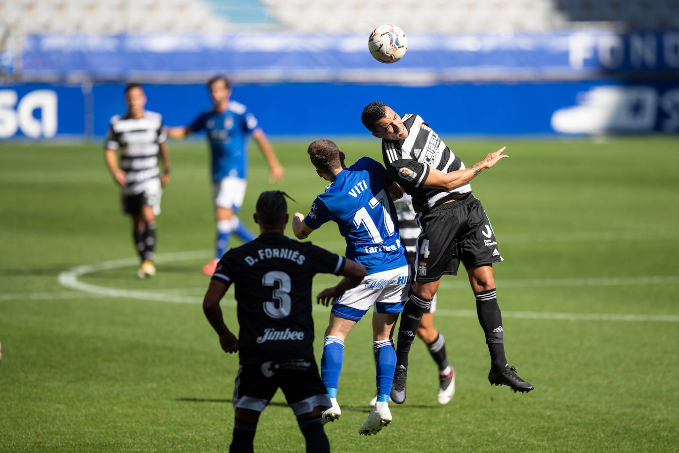 Fotos: El Efesé debuta en Segunda con empate