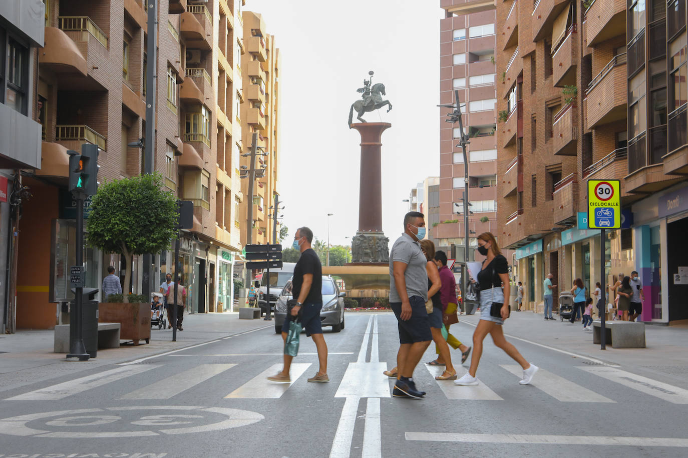 Fotos: La Comunidad confina el casco urbano de Lorca ante el descontrol de los contagios