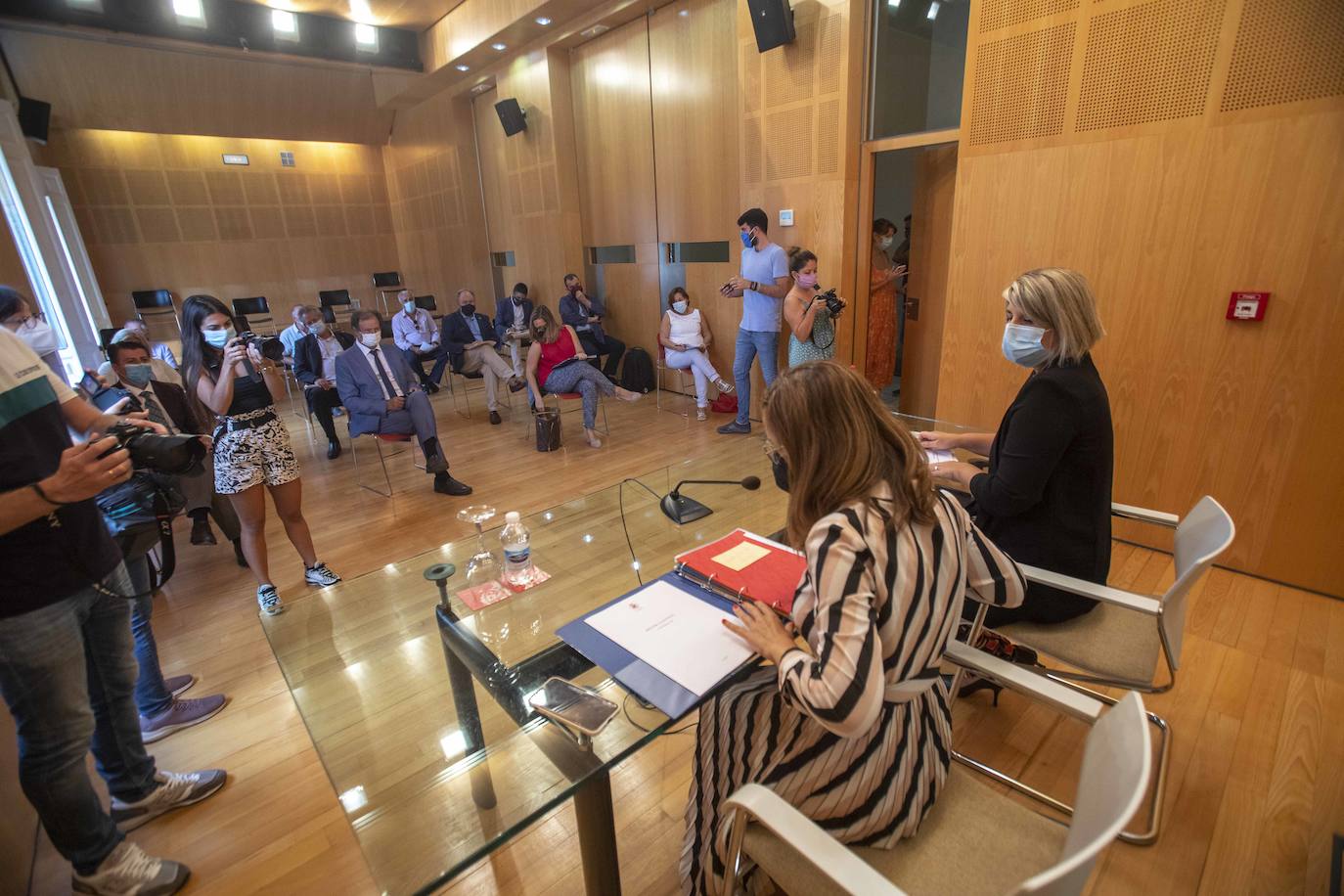 Fotos: Castejón descarta la Factoría y el Hospital Naval para ubicar la Ciudad de la Justicia