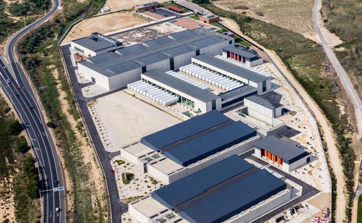 Desaladora de Torrevieja.