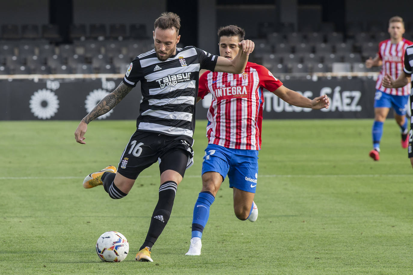 Fotos: Primer disgusto para un Efesé demasiado verde