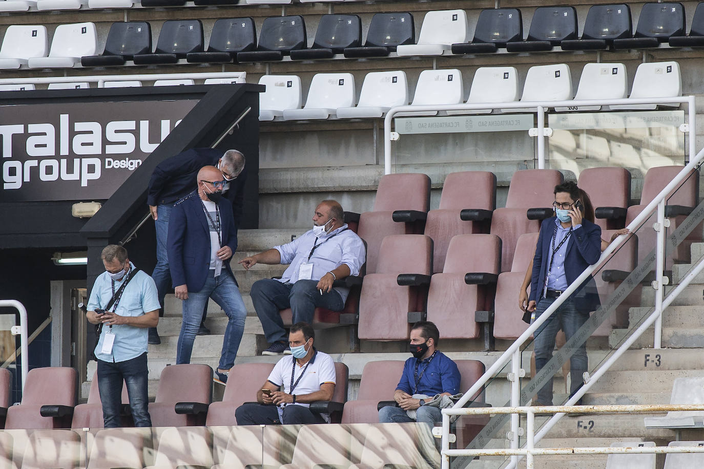 Fotos: Primer disgusto para un Efesé demasiado verde