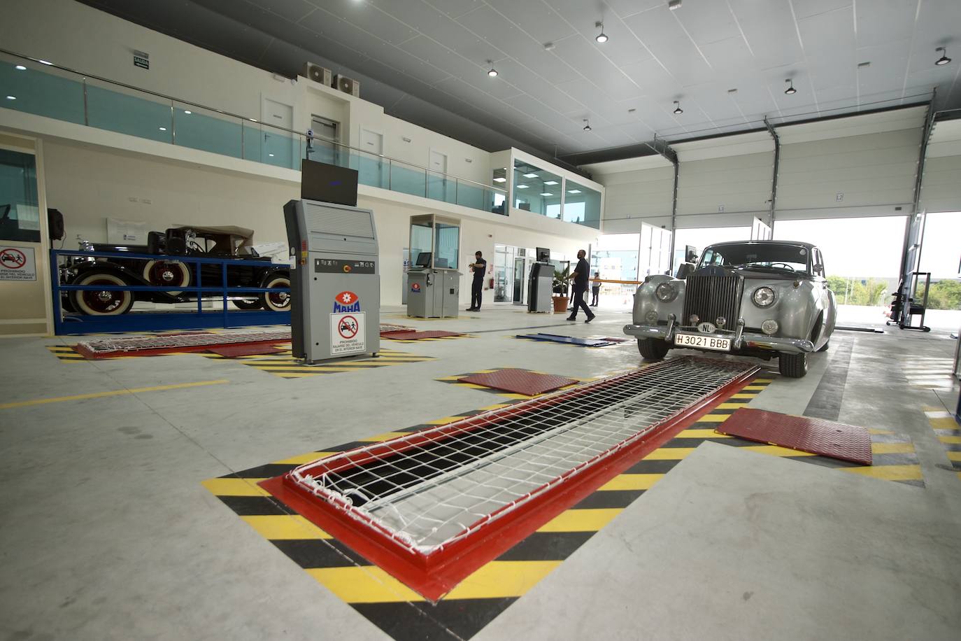 Fotos: El Polígono Industrial Oeste de San Ginés acoge la sexta ITV de Murcia