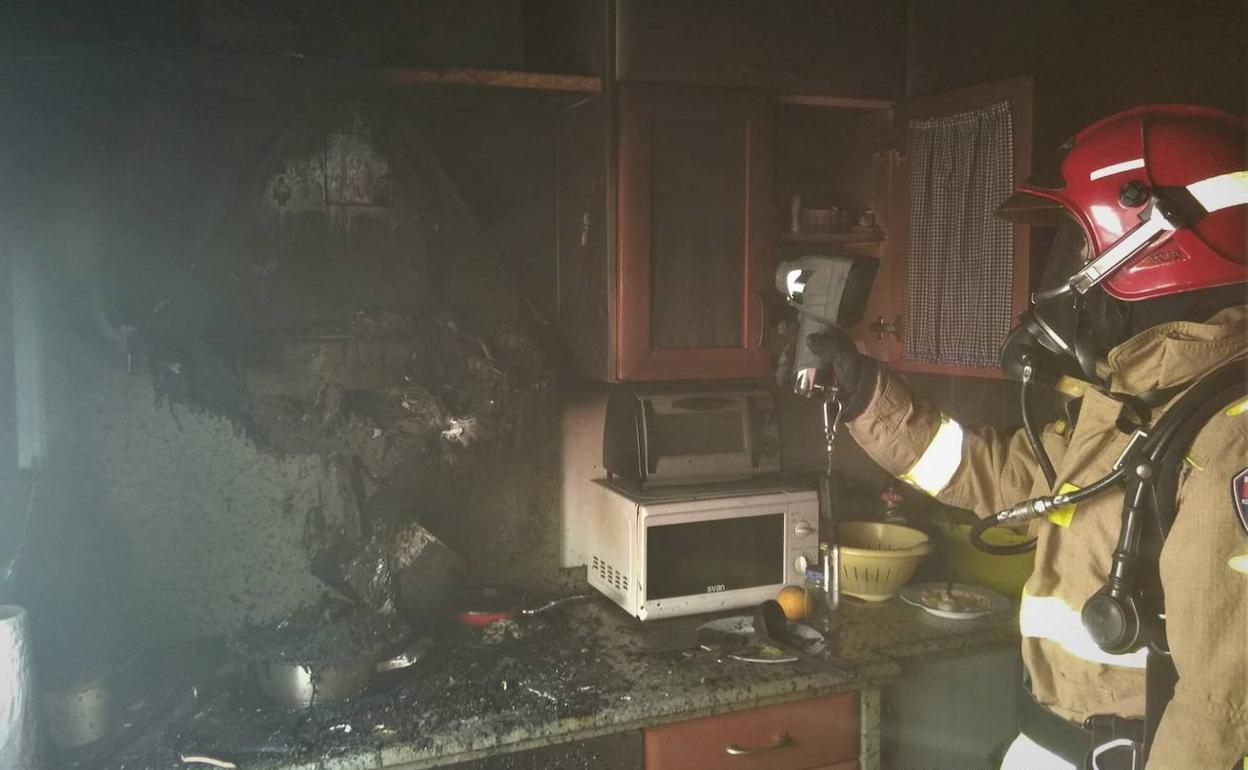 Daños materiales provocados por el fuego.