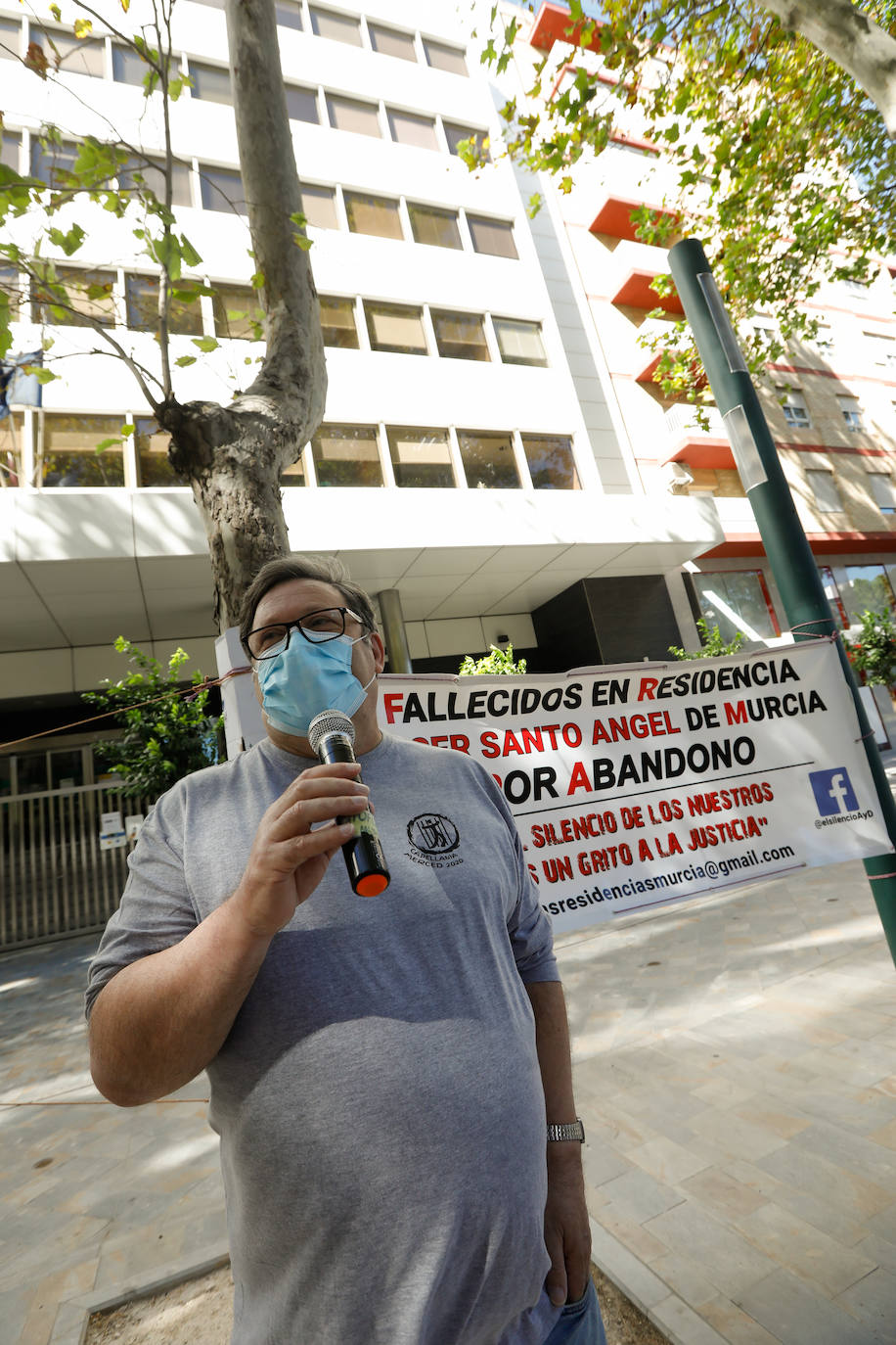 Fotos: La Marea de Residencias de la Región pide «proteger a los ancianos abandonados y justicia para los muertos»