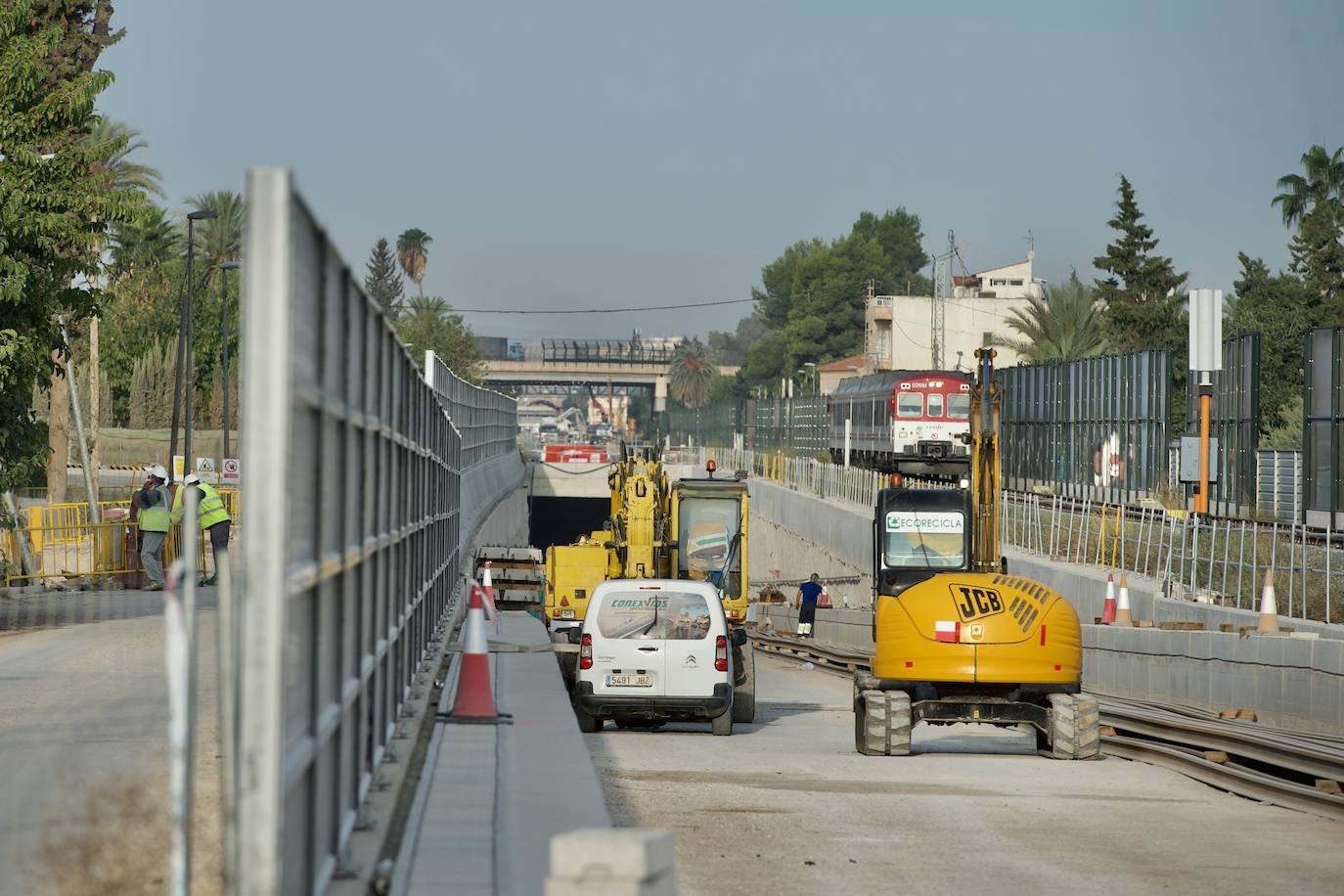 Fotos: Montan la vía para abrir el soterramiento en Murcia