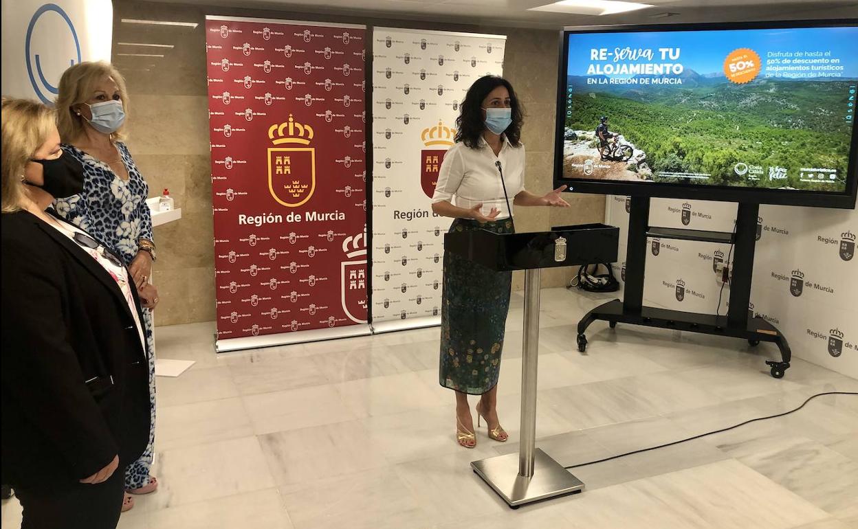 La consejera de Turismo, Juventud y Deportes, Cristina Sánchez, durante la presentación de la Campaña de Turismo Otoño/Invierno.