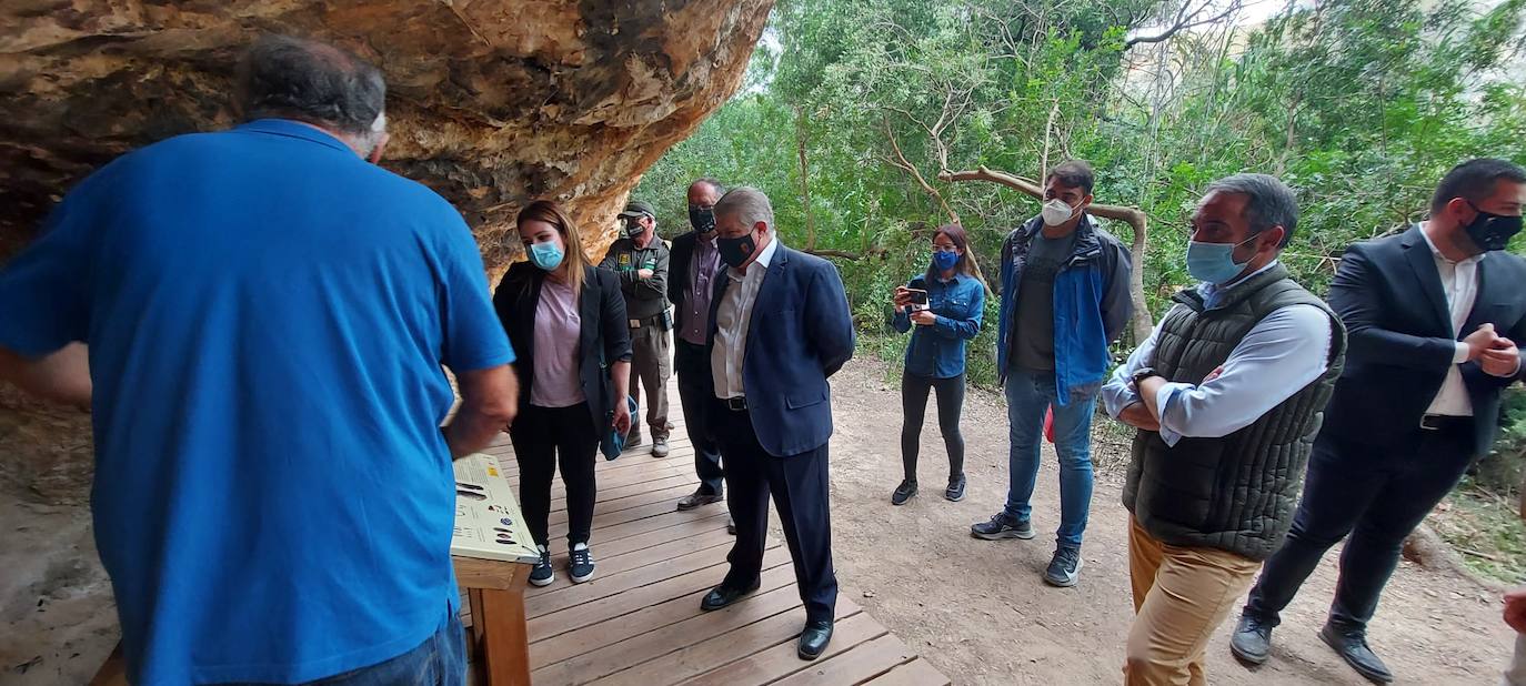 Fotos: Cultura y seis municipios se asocian al itinerario de arte rupestre europeo