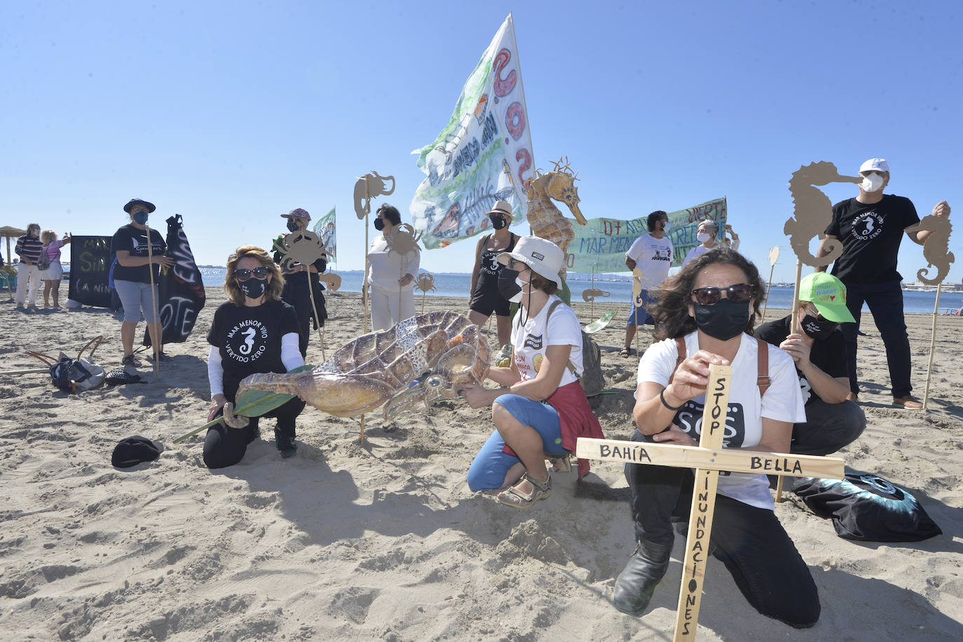 Fotos: Concentración en San Pedro en defensa del Mar Menor