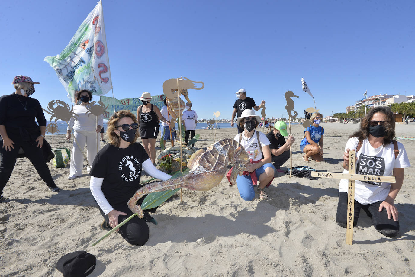 Fotos: Concentración en San Pedro en defensa del Mar Menor