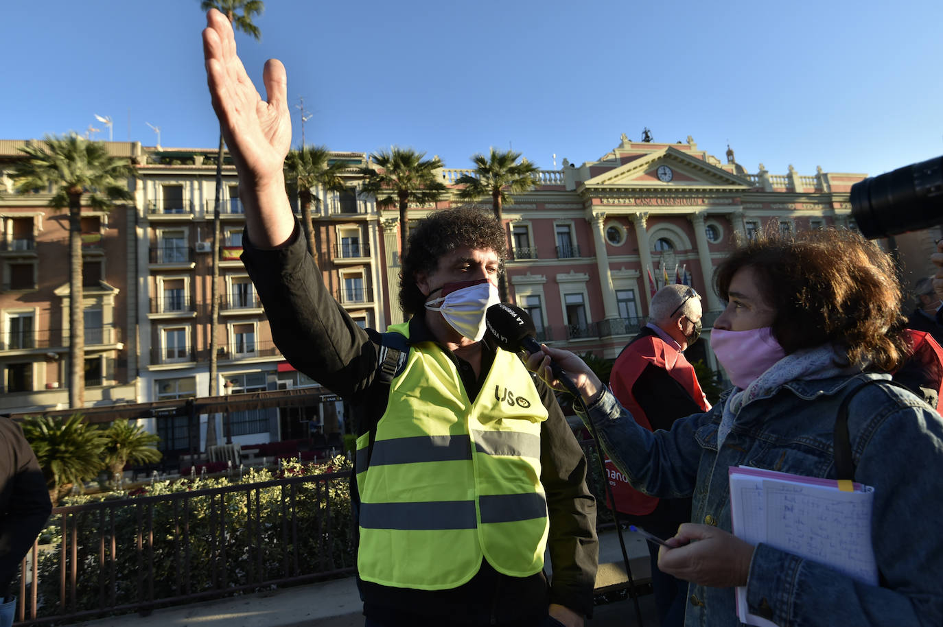 Fotos: Manifestación de los trabajadores de Latbus en Murcia