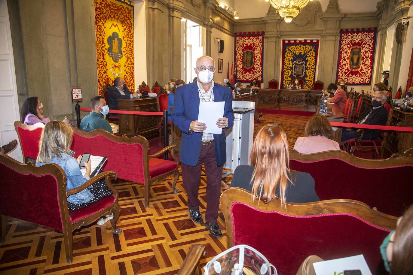 Fotos: Los vecinos de La Aljorra exigen más medios sanitarios y «vigilar» las emisiones de Sabic