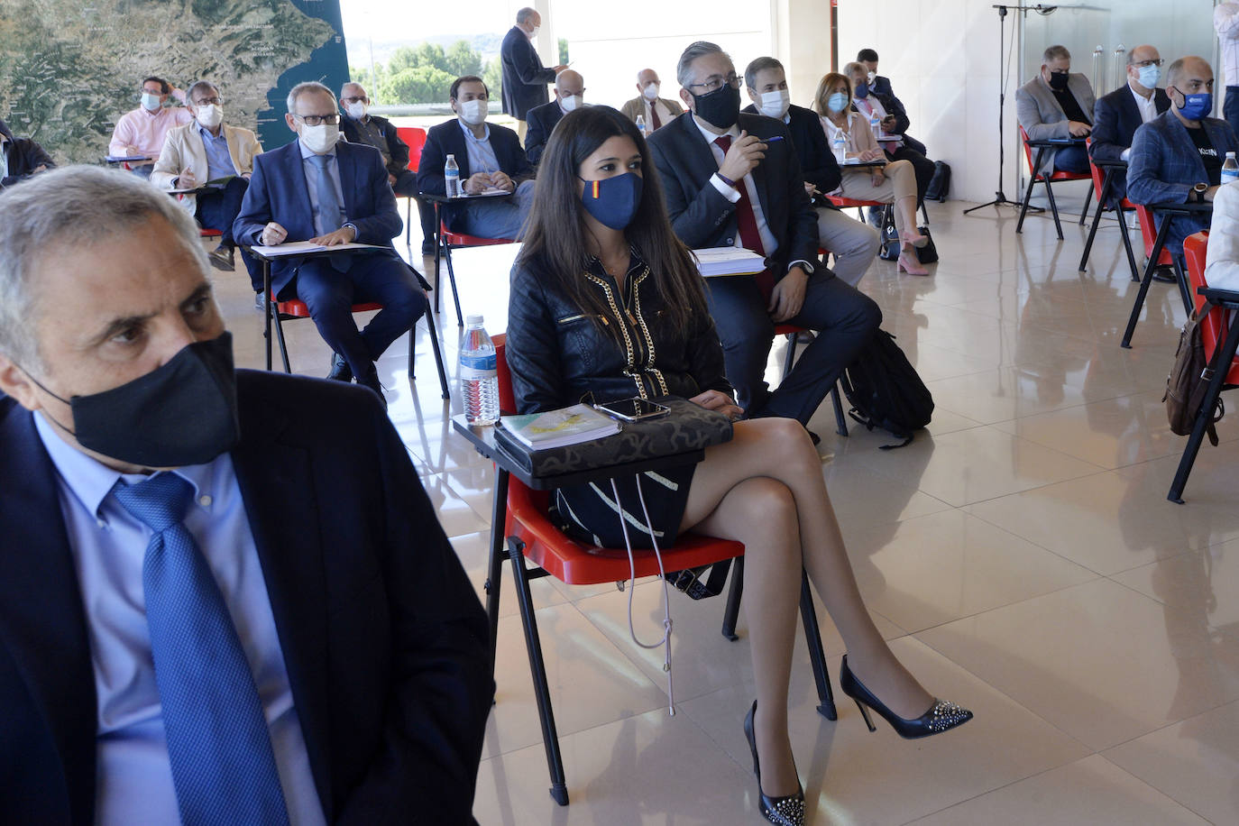 Fotos: Los intereses territoriales dividen el voto del PSOE y PP sobre el acuífero