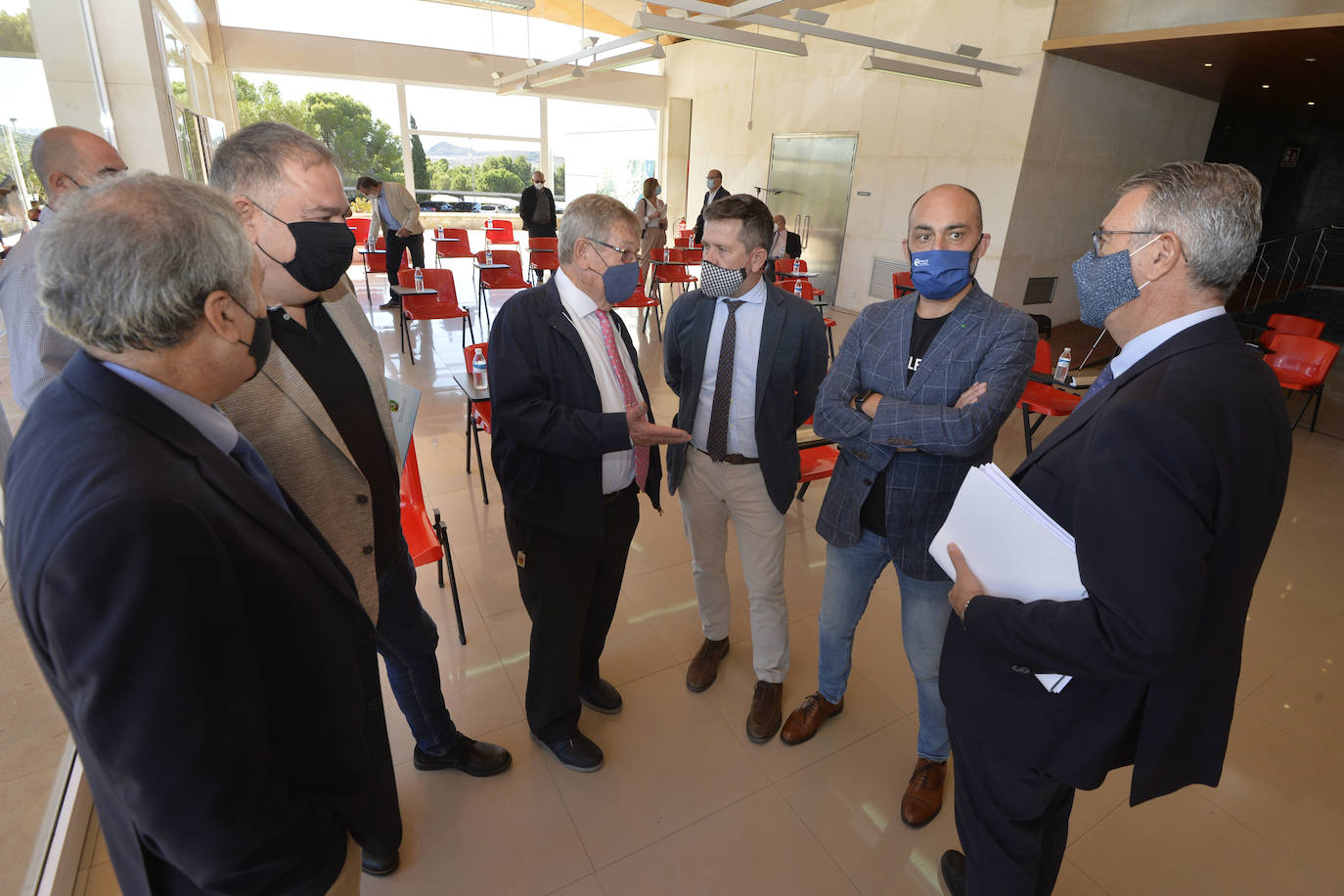 Fotos: Los intereses territoriales dividen el voto del PSOE y PP sobre el acuífero