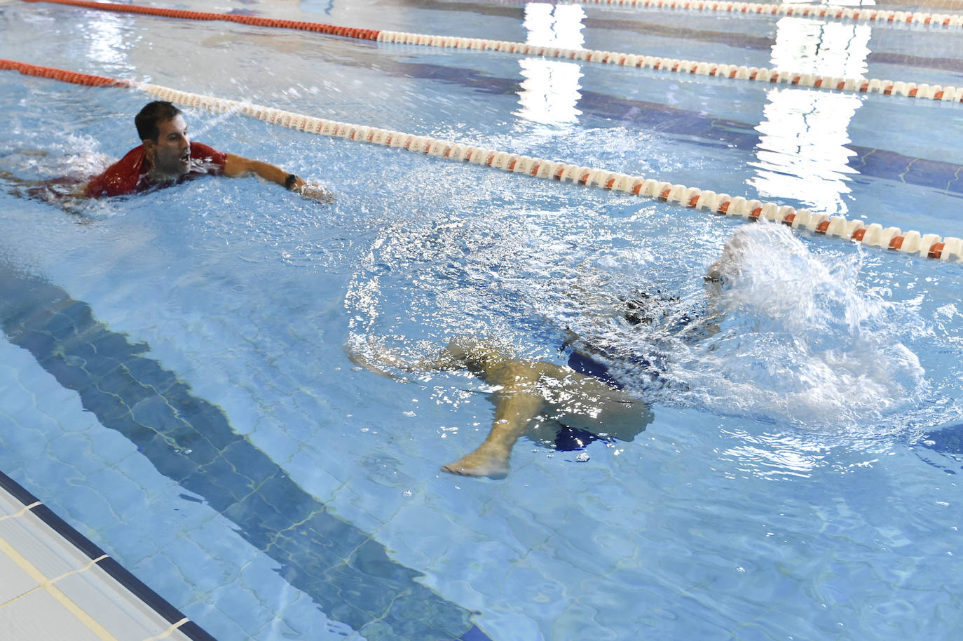 Fotos: Un &#039;GPS&#039; controlará la seguridad de los usuarios en tres piscinas climatizadas de Murcia
