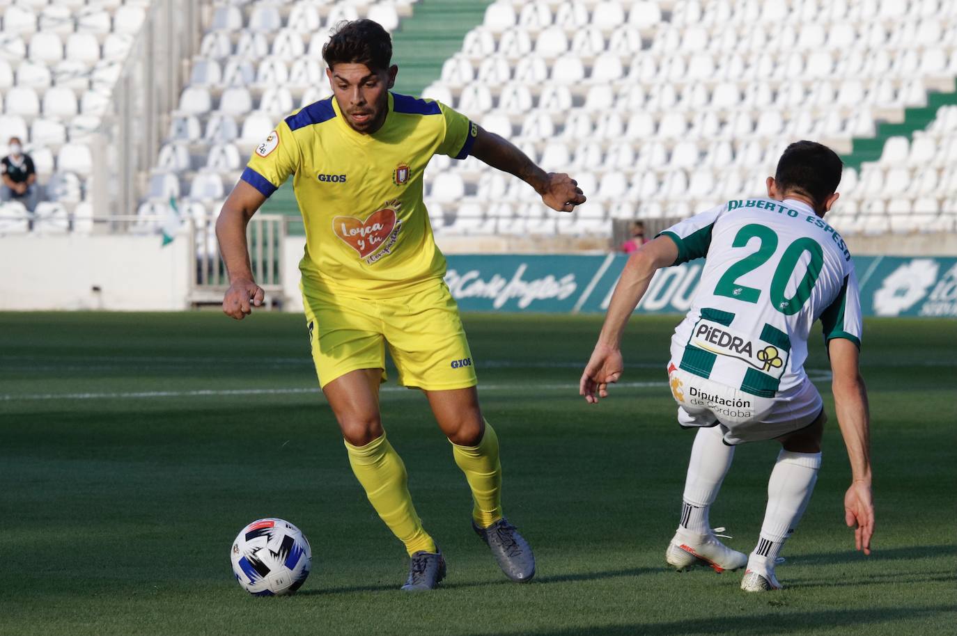 Fotos: El Lorca Deportiva pierde ante el Córdoba en su debut en Segunda B