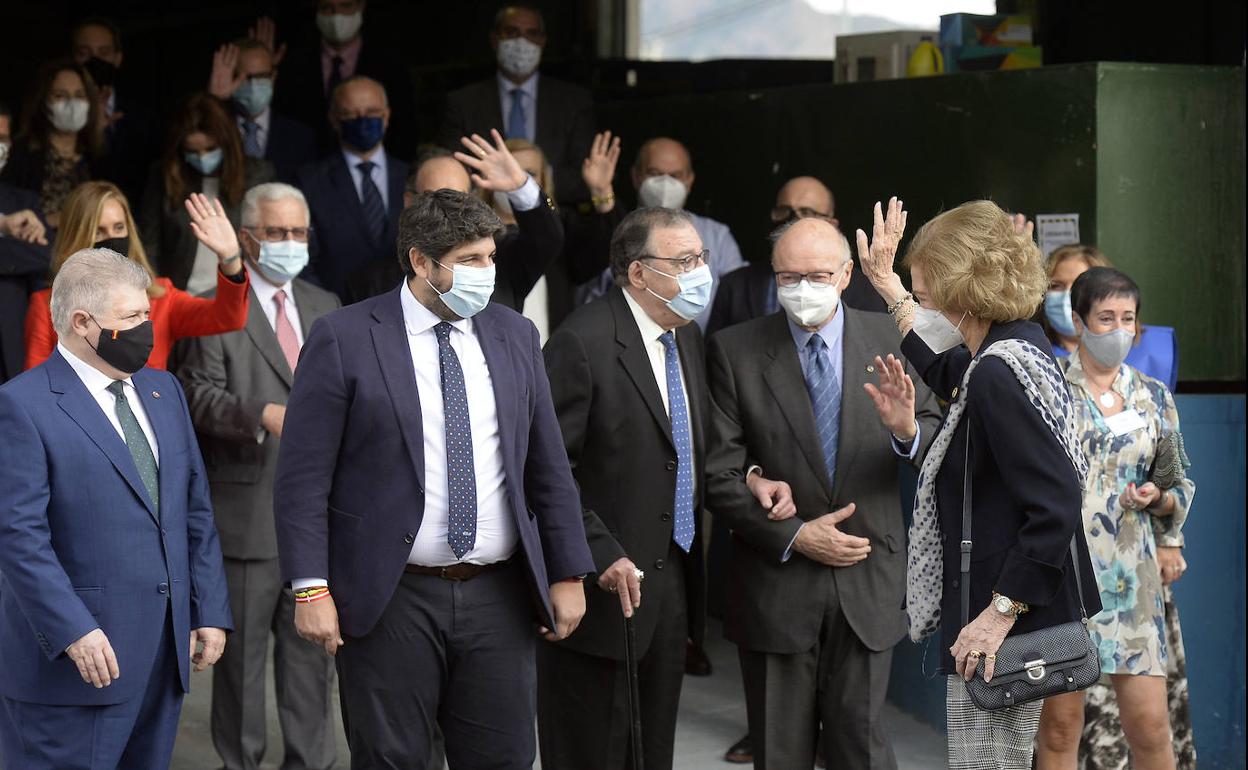 La Reina Sofía, en su visita al Banco de Alimentos del Sureste.