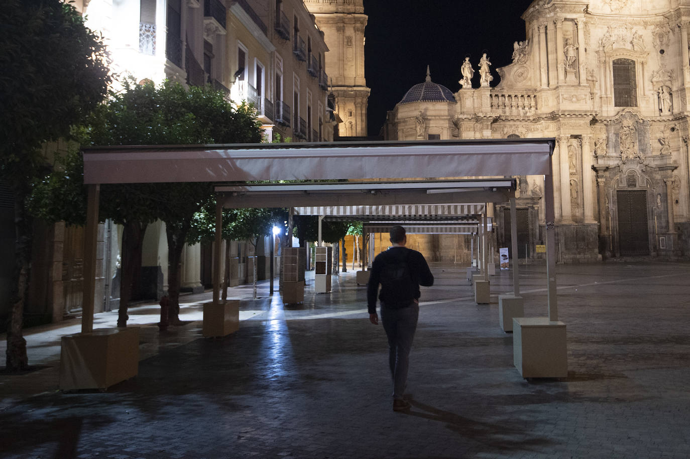 Fotos: Primera noche de toque de queda en Murcia